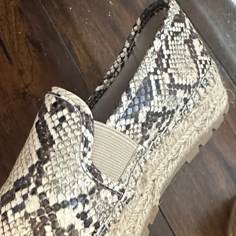 Circus by Sam Edelman espadrille animal print Snake Loafers